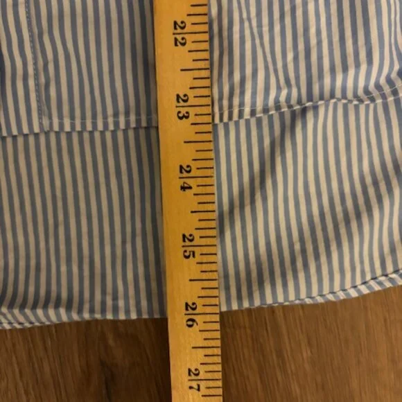 Rag and Bone EUC Womens Button Up Blue Pinstriped Shirt Front or Back Tie Med - Picture 6 of 6